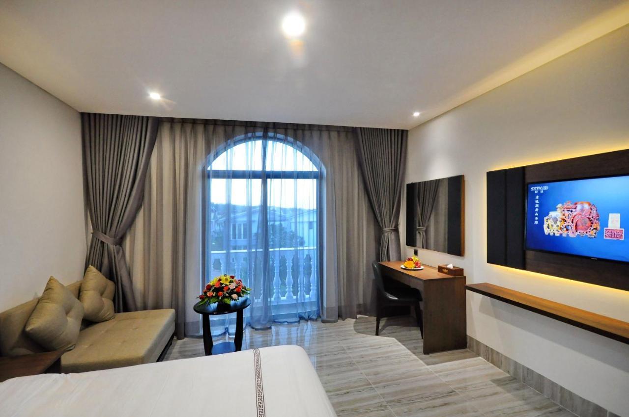 โรงแรมคราวน์ เหงียน ฮวาง ญาจาง ภายนอก รูปภาพ