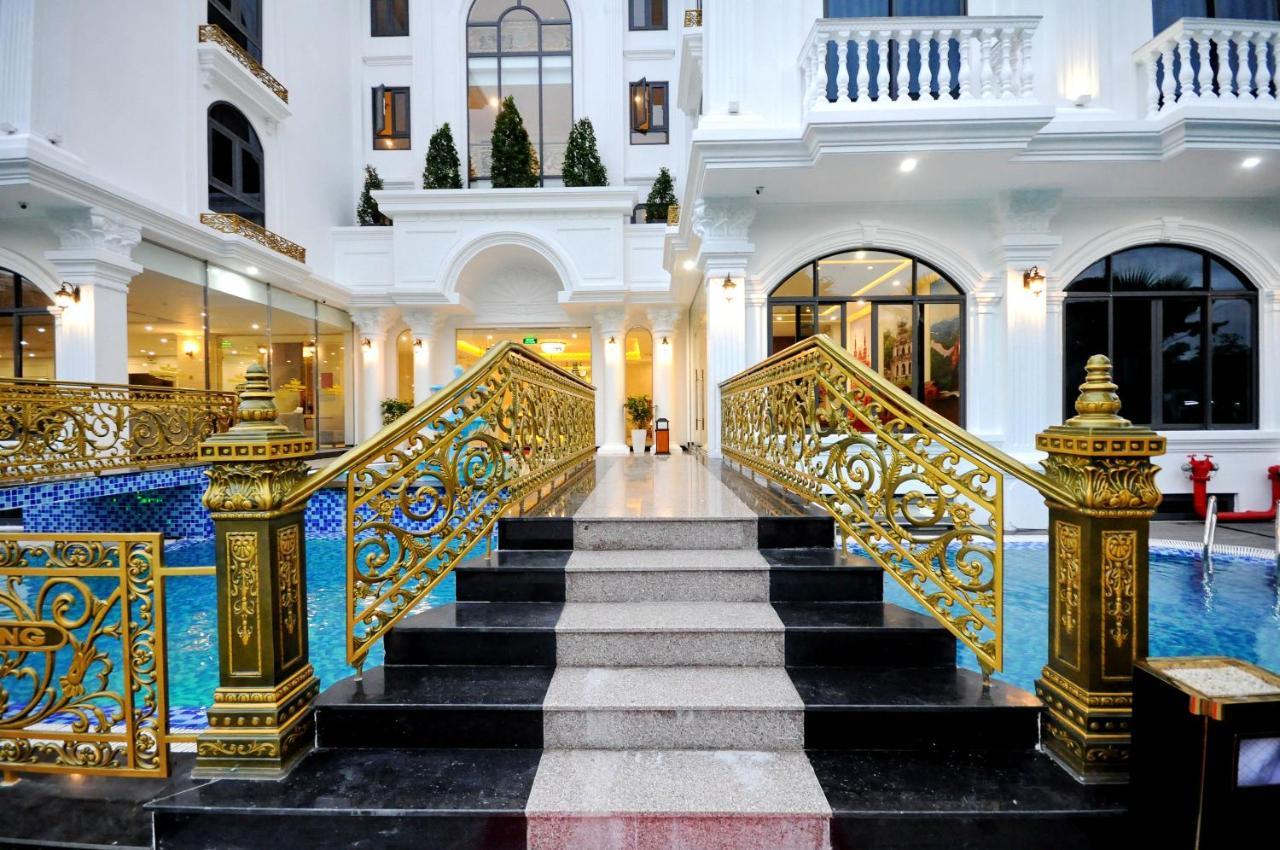 โรงแรมคราวน์ เหงียน ฮวาง ญาจาง ภายนอก รูปภาพ