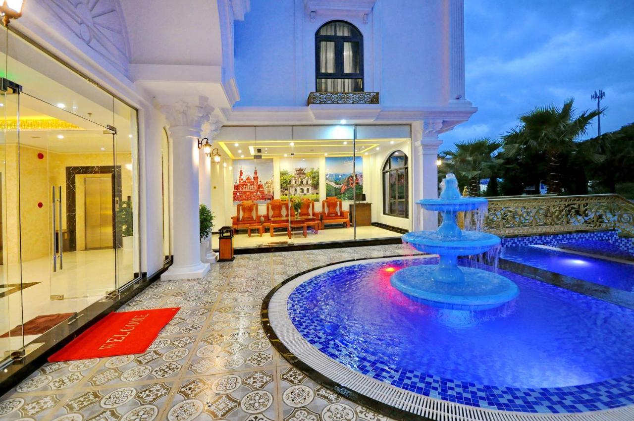 โรงแรมคราวน์ เหงียน ฮวาง ญาจาง ภายนอก รูปภาพ