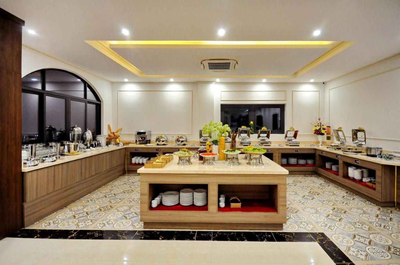 โรงแรมคราวน์ เหงียน ฮวาง ญาจาง ภายนอก รูปภาพ